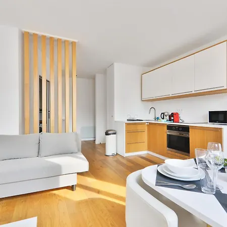 Quartier Saint Michel Notre Dame Apartment